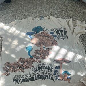 urban outfitters t shirt